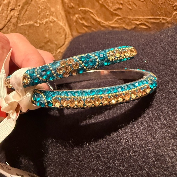 Turquoise crystal bracelets - Picture 8 of 10